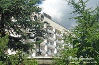 Sanatoriy Alushtinskiy v Alushte