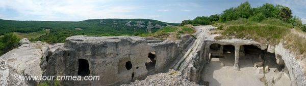 Eski-Ker-gl-vhod-i-sud-pan9