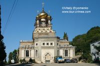 Храм Святого Архистратига  Михаила в Алупке